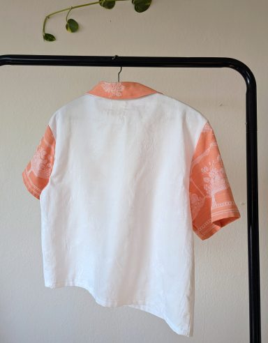 Bluse "Pfirsichtdamast". Rückenansicht